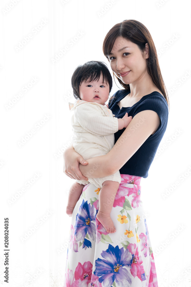 赤ちゃんと母親、ファッション、ママファッション、フレアスカート、花柄