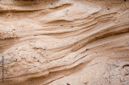 Sand cliff formation