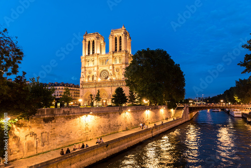 Seine Notre-Dame in Paris © dietwalther
