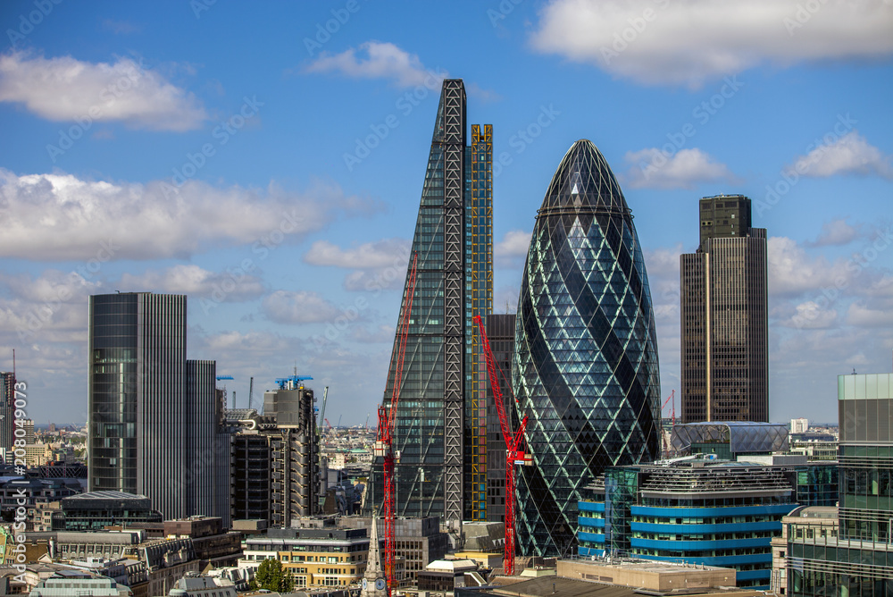 Fototapeta premium panoramę Londynu w lecie