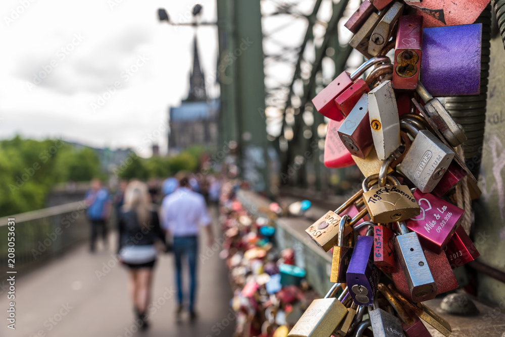 Obraz premium Love Locks Bridge Kolonia