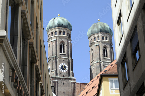 Frauenkirche, Teilansicht,  München, Bayern, Deutschland, Europa photo