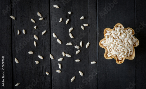 Foto white puffed rice