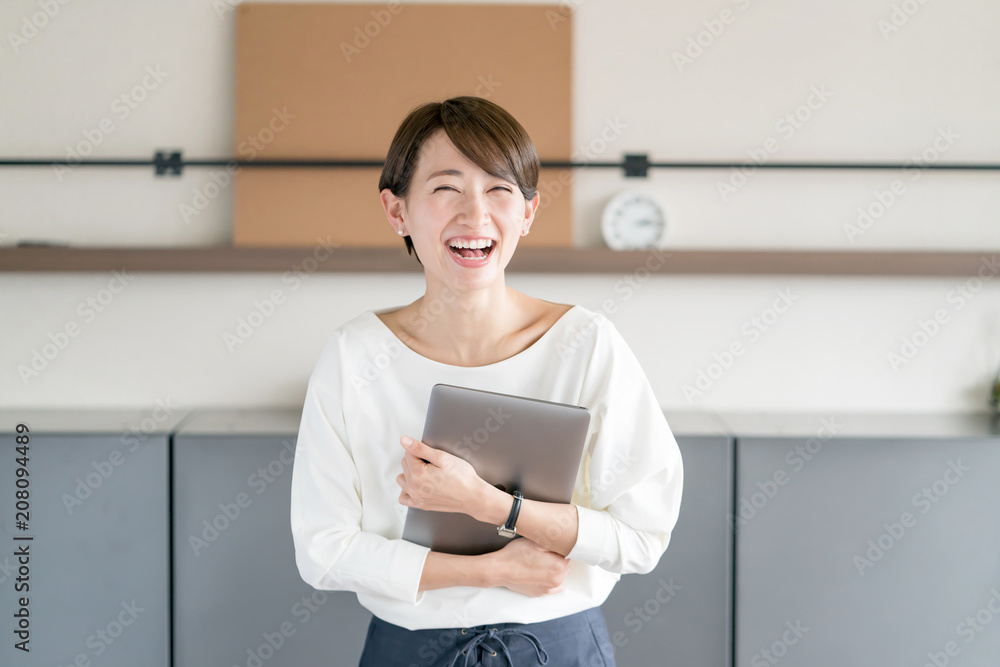 ビジネス・女性 ビジネス・女性