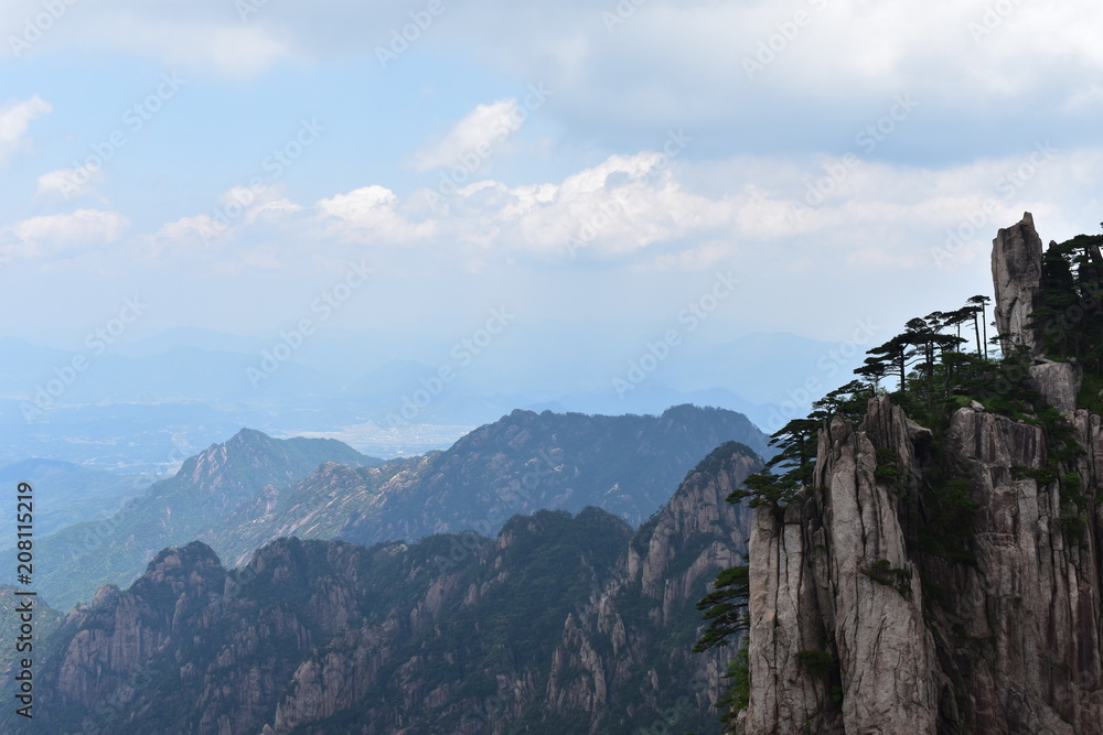 Naklejka premium china yellow mountain