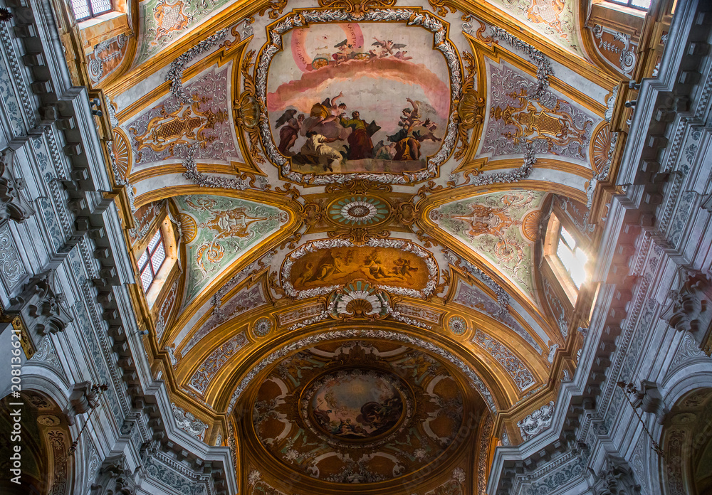 interiors of chiesa I Gesuiti, Venice, Italy