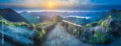 Obraz Wyspa Sao Miguel i jezioro Ponta Delgada, Azory