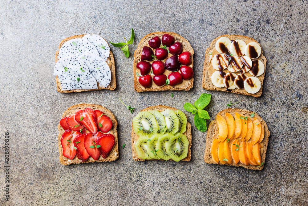 Sandwiches of toast with peanut butte Sandwiches of toast with peanut butte