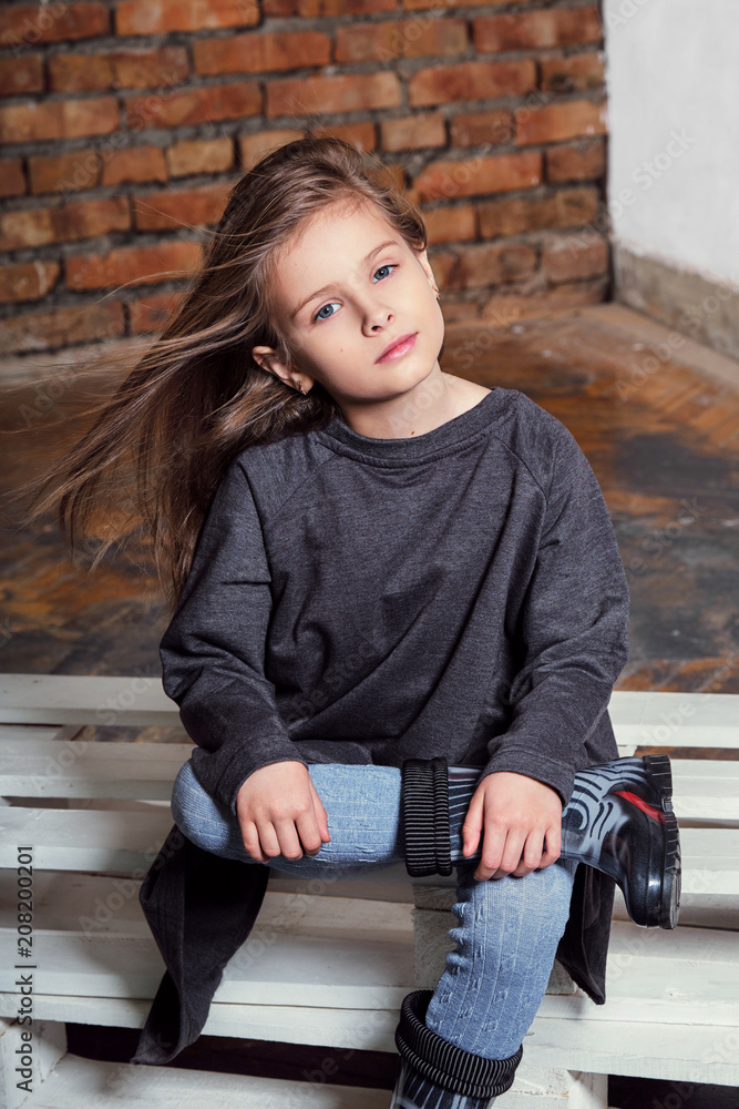 Little girl urban clothes top