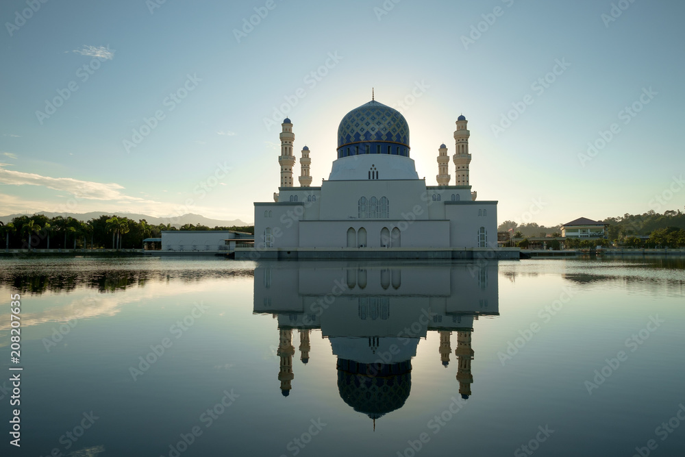 Fototapeta premium Kota Kinabalu Mosque, Malaysia