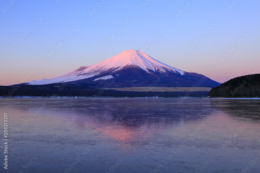 紅富士、山梨県山中湖にて