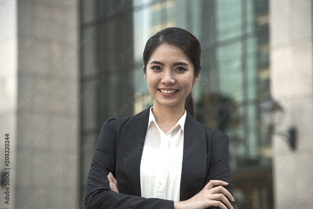 young asian businesswoman leader handsome looking for something. young asian businesswoman leader handsome looking for something.