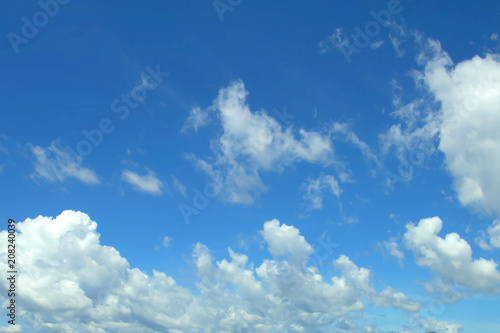 cloud in the blue sky 