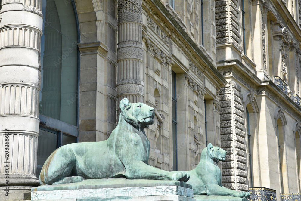 Statues de lions