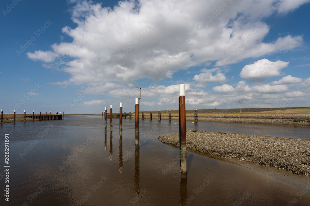 Lock (water navigation) Leysiel..