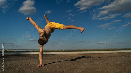 Fotografie Tricking on street