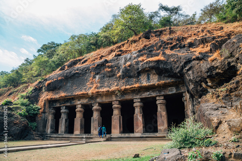 Foto Elephanta Caves historical architecture in Mumbai, India
