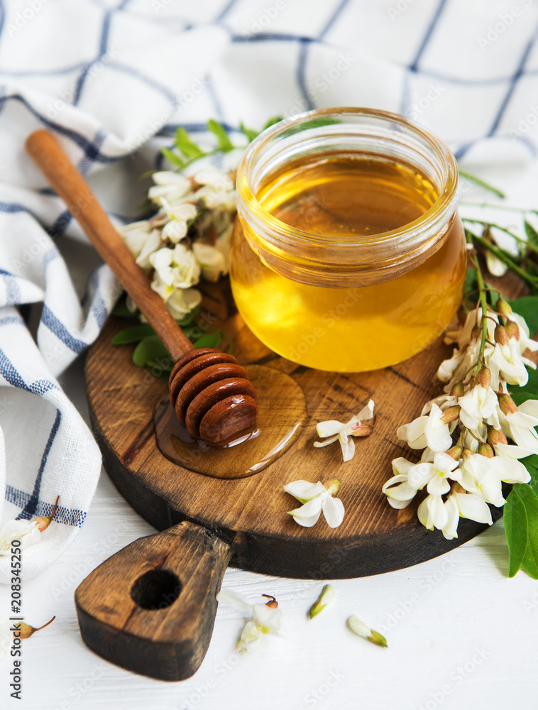 Honey with acacia blossoms Honey with acacia blossoms