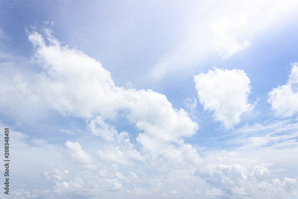 Obraz premium cloudy and blue sky summer