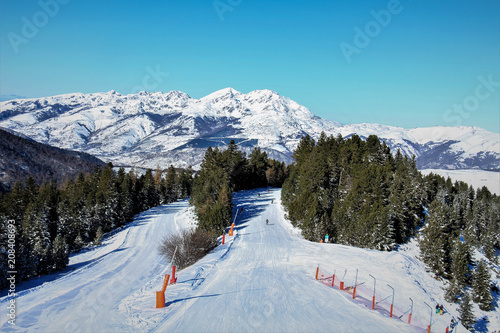 Station de ski Ax 3 domaines, Ariège, France photo