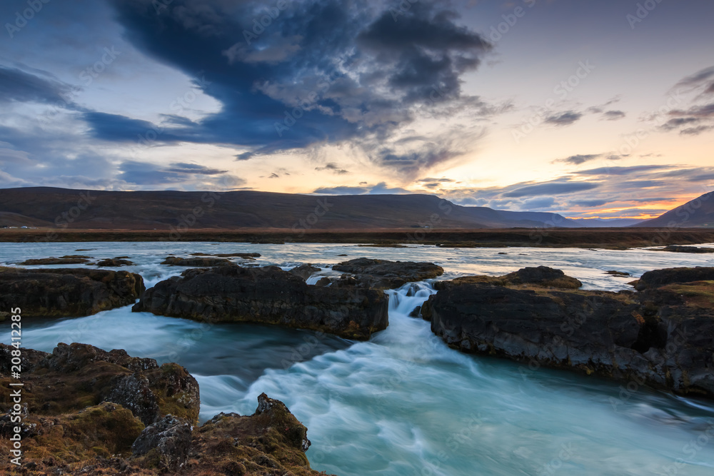 Godafoss, Islande, berühmter Wasserfall in Island. Panoramablick