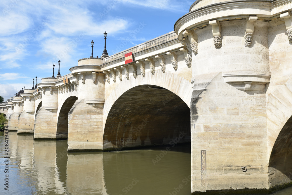 Pont Neuf à Paris, France Pont Neuf à Paris, France
