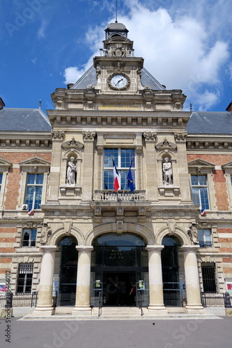 Mairie du XIX  me Paris 19.