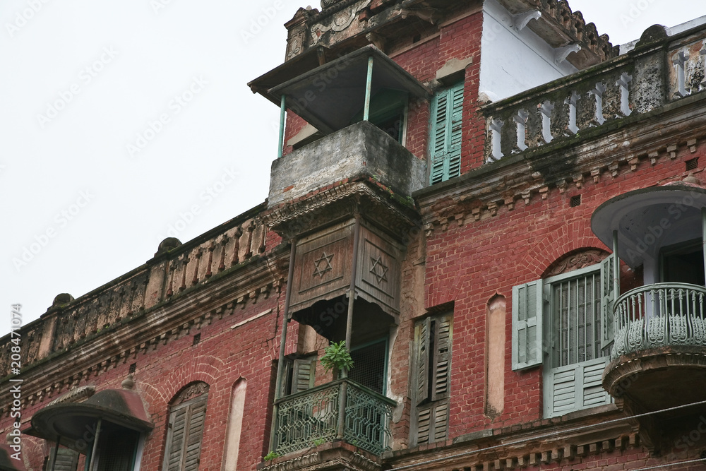15Old buildings of the embankment of the Ganges River.