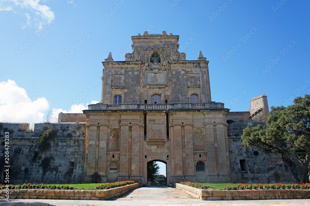 Obraz premium Notre Dame Gate in Malta (Kottonera)