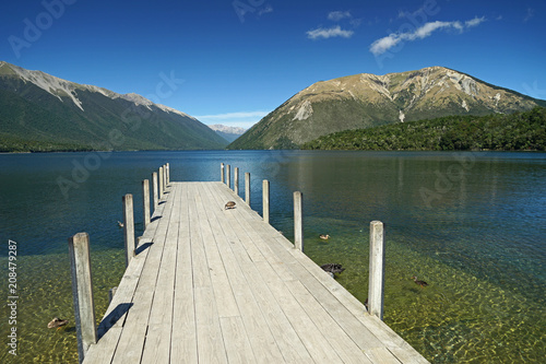 Wanderung am See in Saint Arnaud in Neuseeland photo