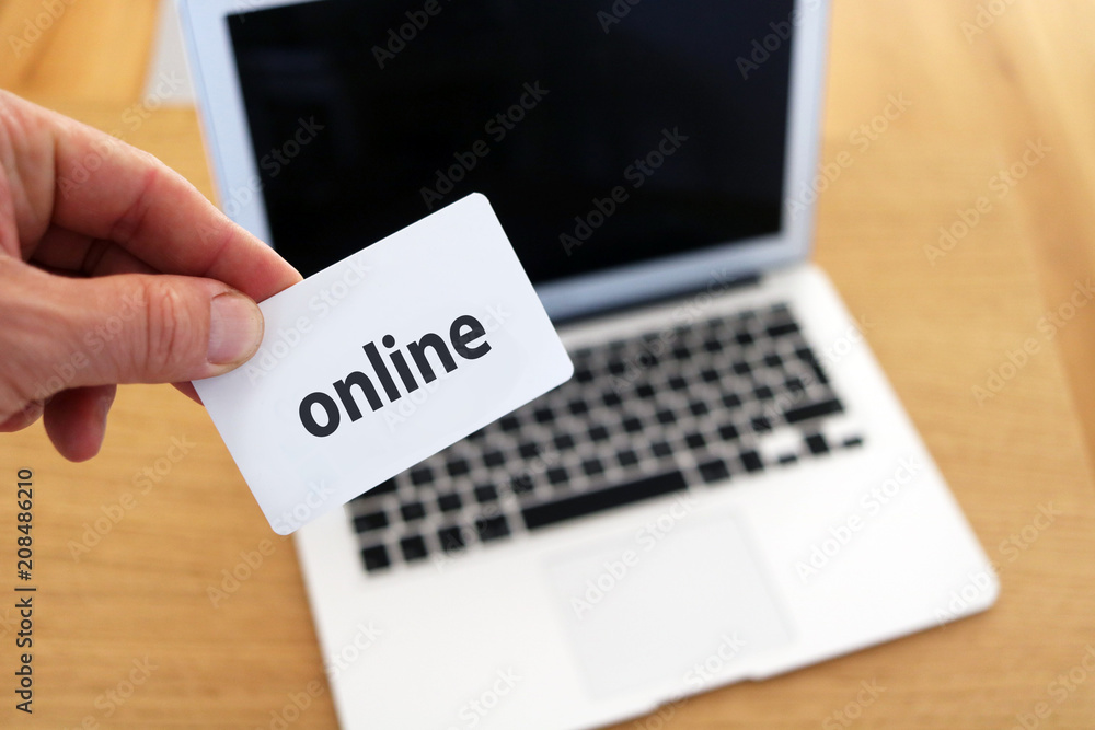 Notebook am Schreibtisch online Notebook am Schreibtisch online