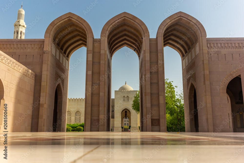 Arches and gardens of the Muscat Grand Mosque - 4