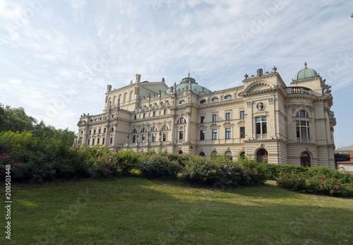 Kraków Teatr Słowackiego wgodzinach porannych