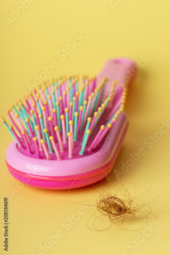 comb and hair fall out