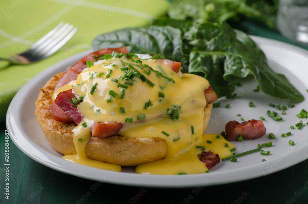 Egg benedict delish food, crispy bacon Egg benedict delish food, crispy bacon