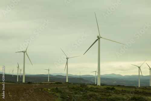 molinos de viento-energia-electricidad-parque eolico-España
