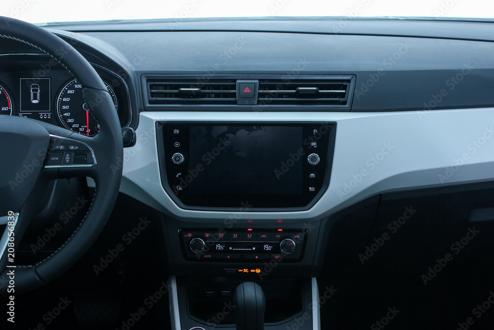 lcd monitor in the car lcd monitor in the car