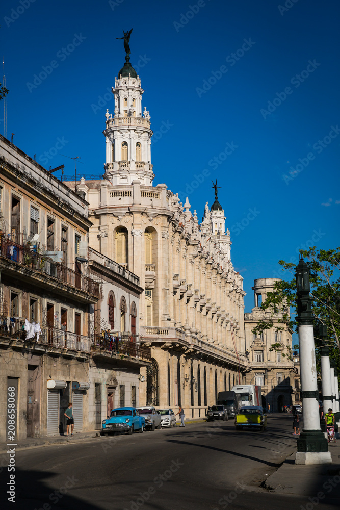 HABANA, CUBA-JANUARY 12: City street on January 12, 2018 in Habana, Cuba. Street view of Habana HABANA, CUBA-JANUARY 12: City street on January 12, 2018 in Habana, Cuba. Street view of Habana