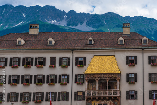 Innsbruck Goldenes Dachl mit Nordkette