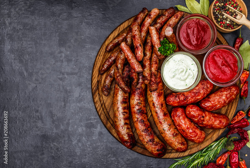 Canvas Print Grilled sausages