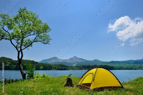 初夏の湖畔・キャンプ