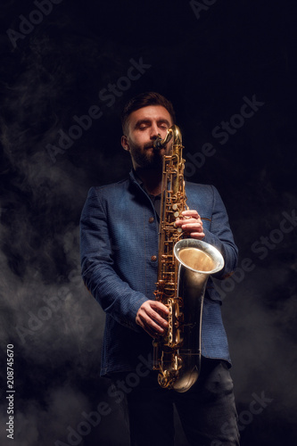 Photography Jazz band performs at the club