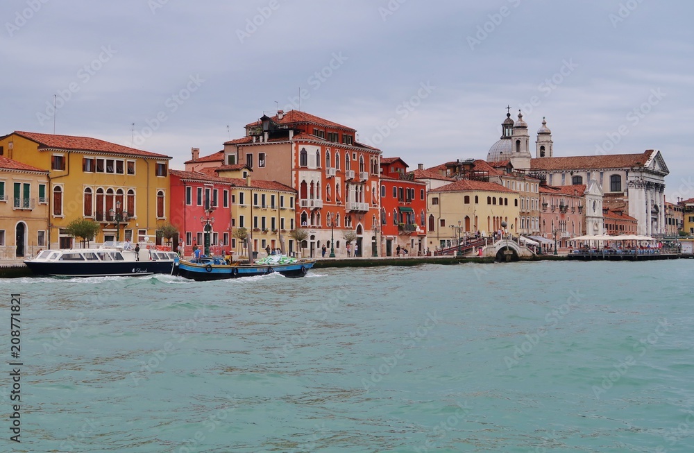 Venedig, Häuserfront an der Lagune