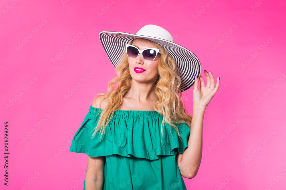 Beauty happy fashion model woman wearing sunglasses. Expressing positive emotions, smile. Beauty happy fashion model woman wearing sunglasses. Expressing positive emotions, smile.