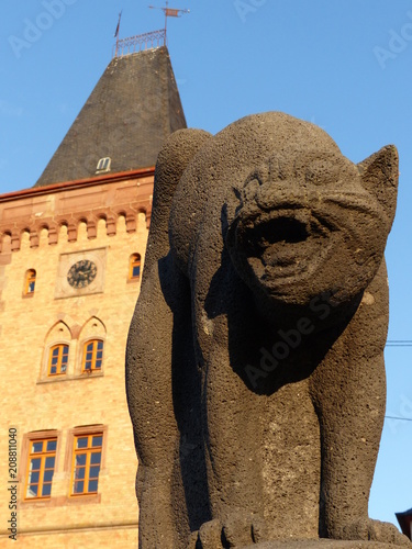 Zeller Schwarze-Katz-Brunnen an der Mosel