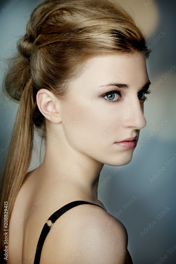 Fototapeta premium Model Beauty Pose