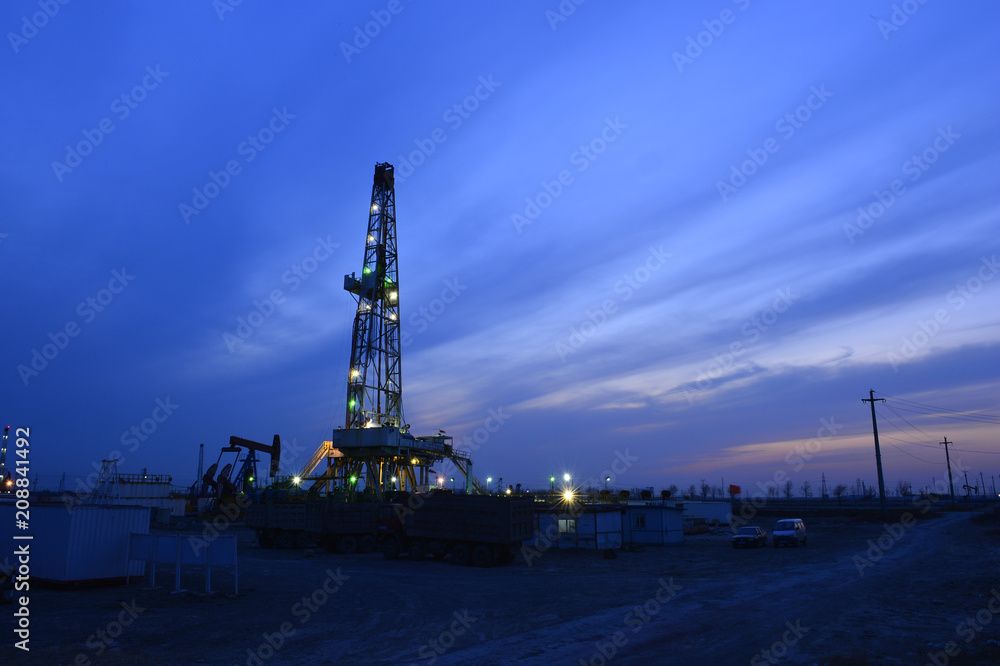 Obraz premium Oil drilling rig