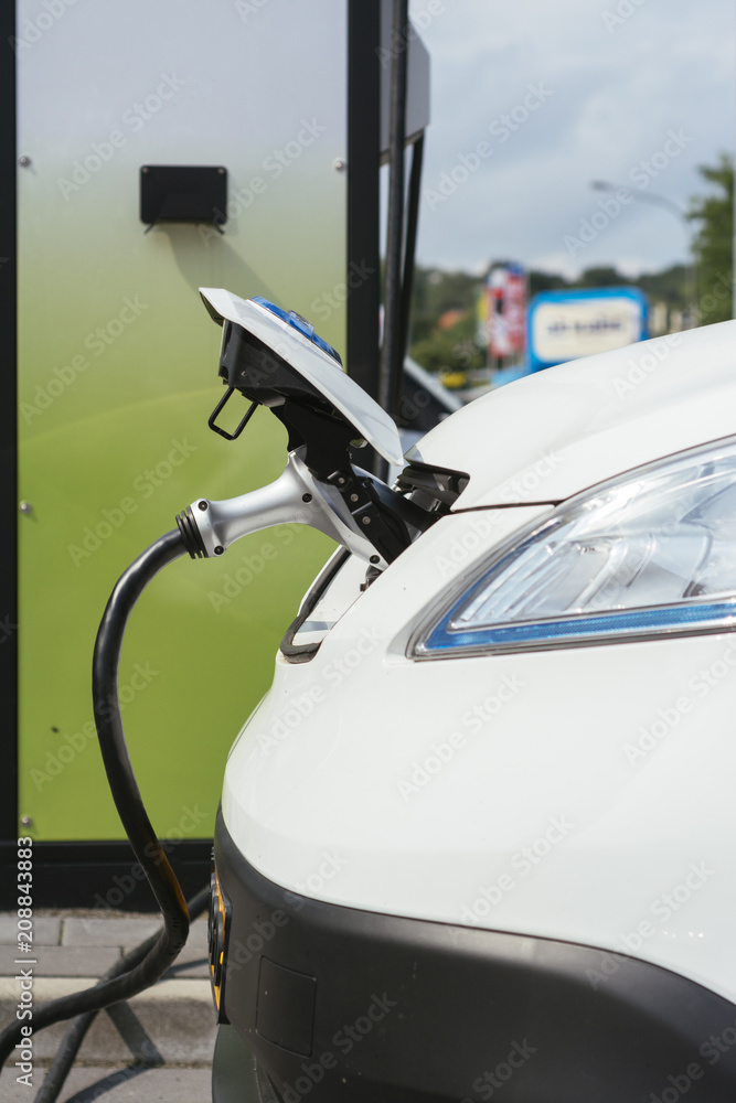 Fast charging an electric car Fast charging an electric car