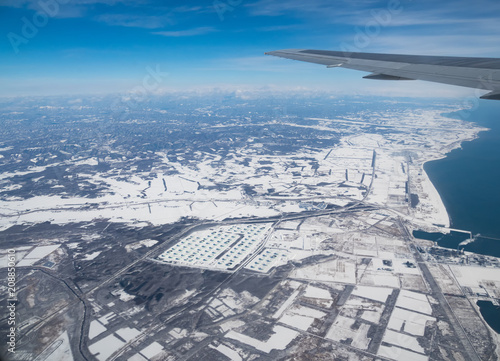空撮　雪に覆われた苫小牧市東部の工業地帯