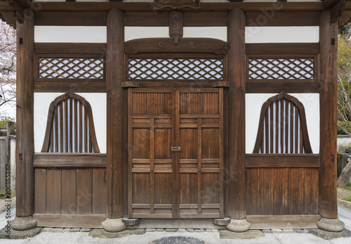 Fototapeta Naklejka Na Ścianę i Meble -  traditional house in Kyoto, Japan